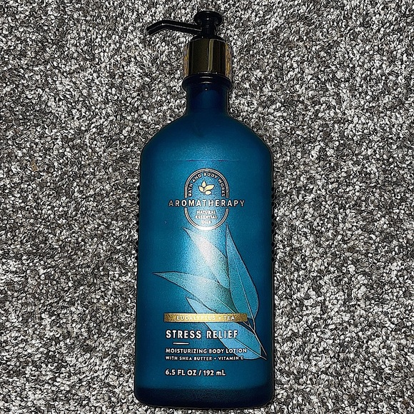 ‼️SOLD‼️ NWT Eucalyptus + Tea Aromatherapy Stress Relief Bundle from Bath & Body - Picture 12 of 13